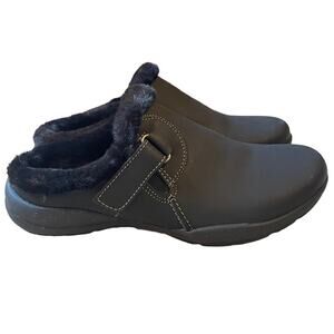 Clark Roseville Black‎ Leather Clogs Size 5.5 NWT